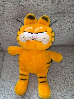 Vintage 1978 1981 Garfield Plush Dakin Large 16” Plastic Eyes Clean EUC